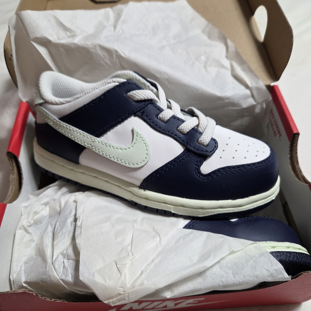 Nike Kids' Navy and White Sneakers with Mint Accents